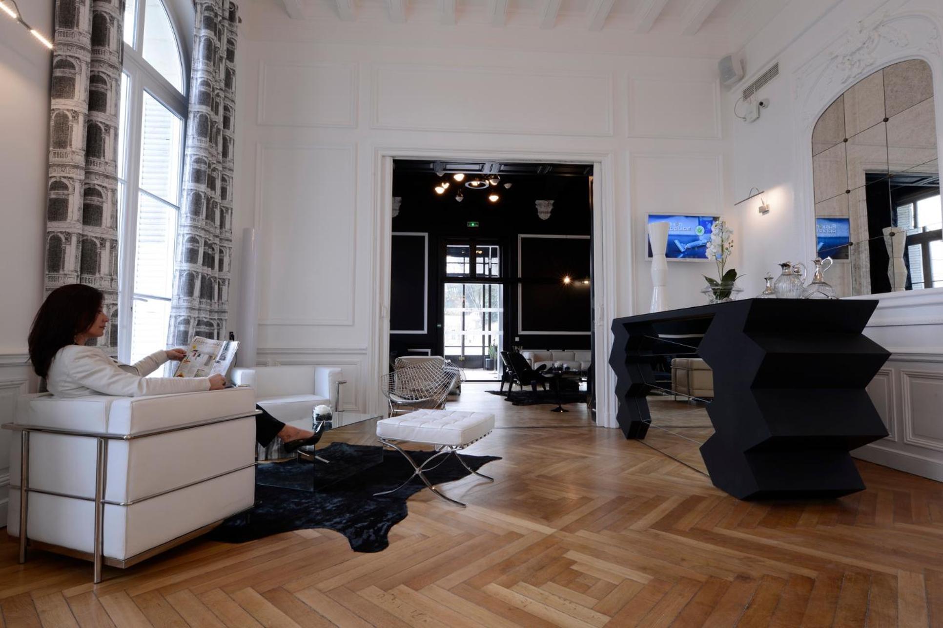Art Hotel Rochecorbon Exterior photo